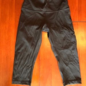 Lululemon crop leggings